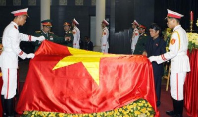 SP - TEM posts - ACTU funerailles de Giap (2013 10 13) (1)