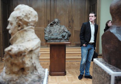 TEM - EXPO - L’hymne à la liberté de la sculptrice Goloubkina, exposée à Moscou (2014 10 08) (1)